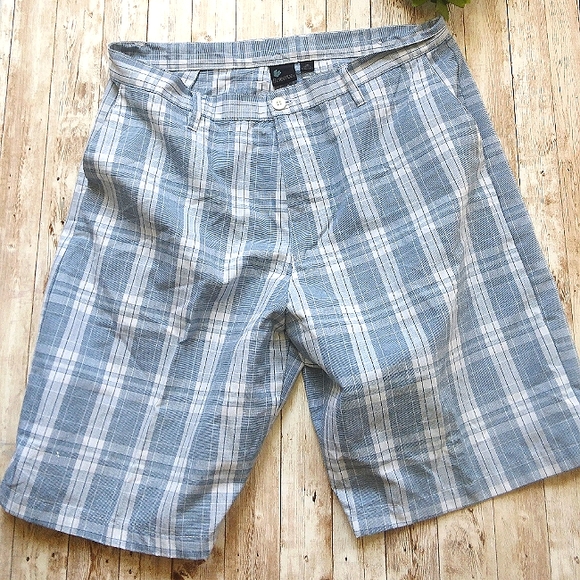Mens size 36 Burnside shorts (J6) - Picture 1 of 3